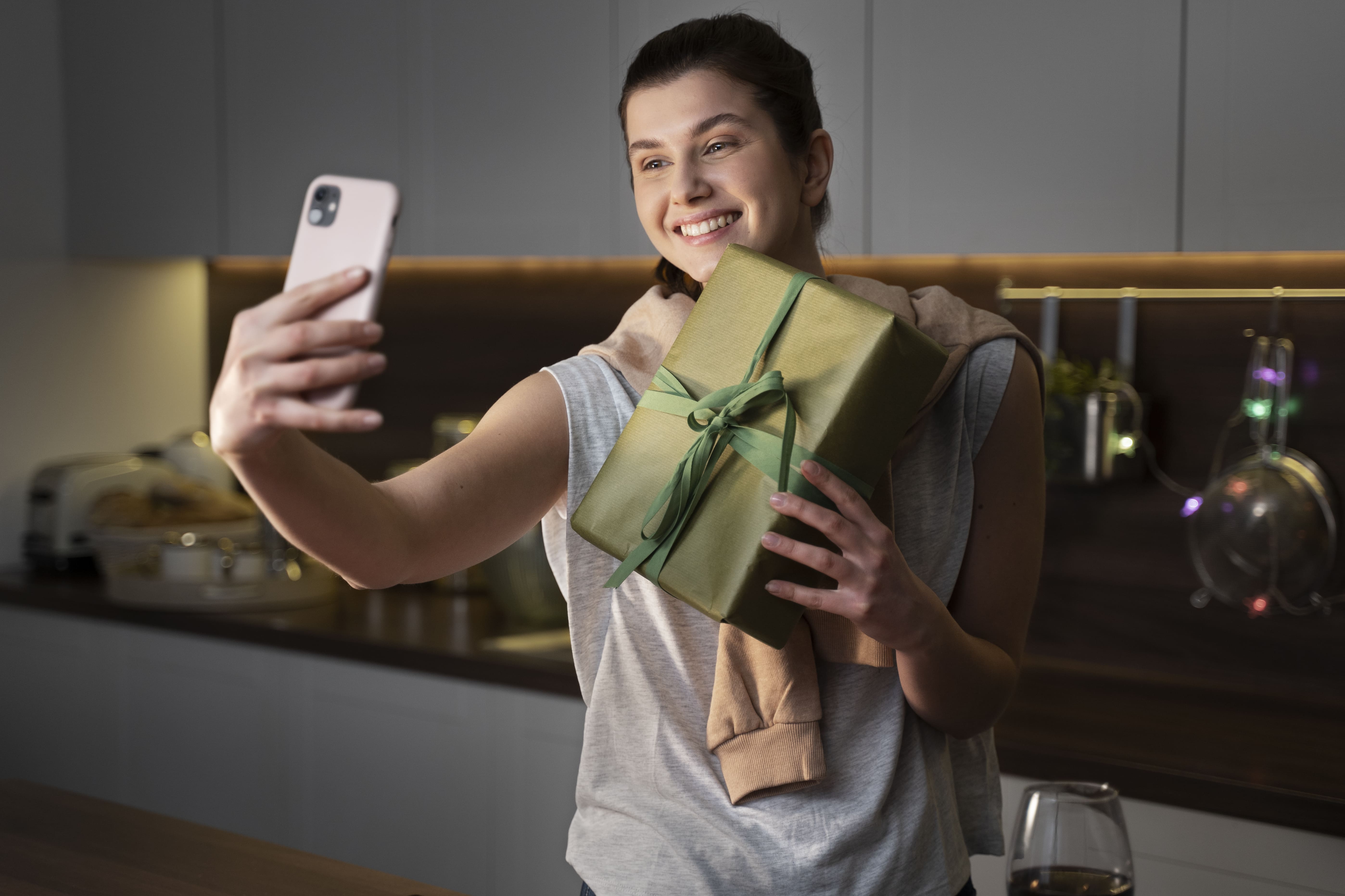Brand Gift Box Marketing for Food CPG Brands: The 2026 Guide thumbnail