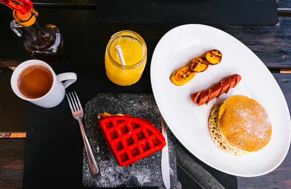 Brand Collaborations in CPG: How Food Brands Run Co-Marketing Influencer Campaigns thumbnail